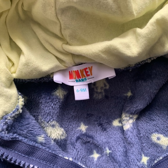 Size 6-9month - glow in the dark - fleece onesie - Picture 2 of 2